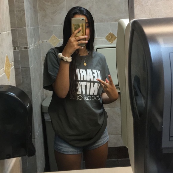 Meet your Posher, Brenda - Picture 1 of 1